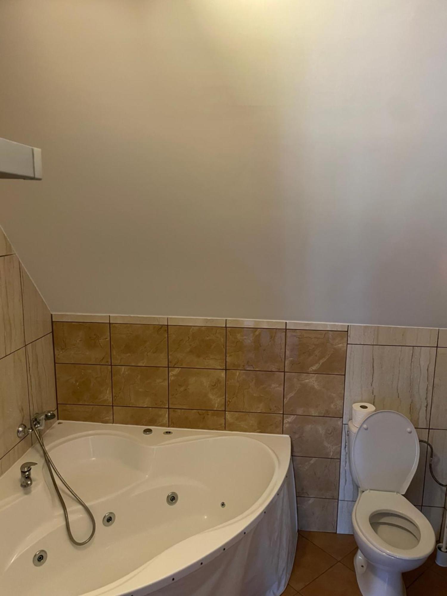 Mysliwskie Smaki U Tadka Czeczewo Exterior photo